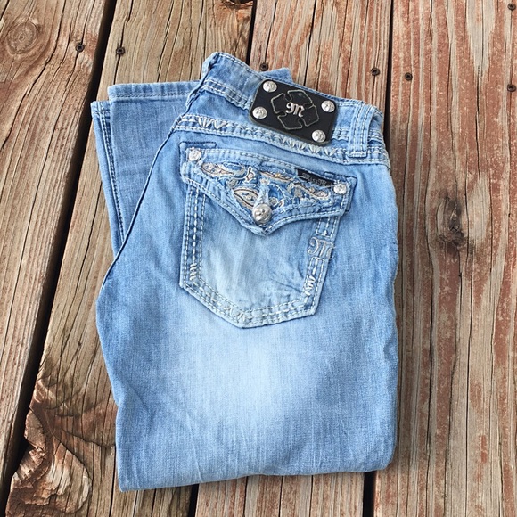 Miss Me Capris - Picture 1 of 3